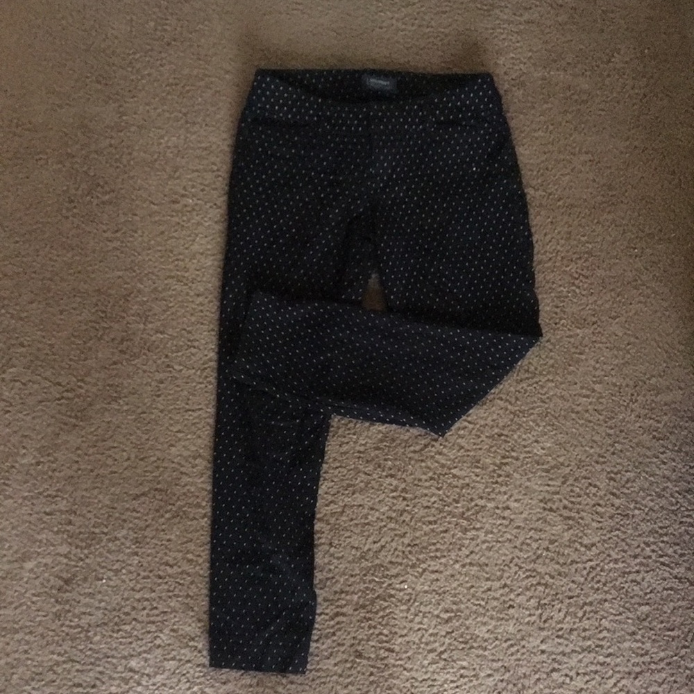 Old Navy Black Pixie Pants size small